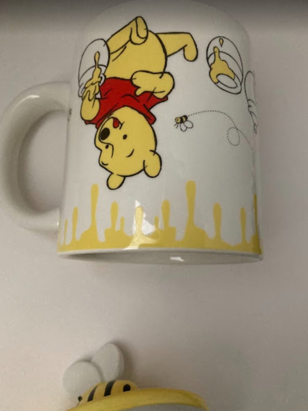Disney Winnie the Pooh Honey Bee Lid 18 oz Coffee Mug - Picture 11 of 15